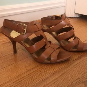 Ivanka Trump tan strappy heel